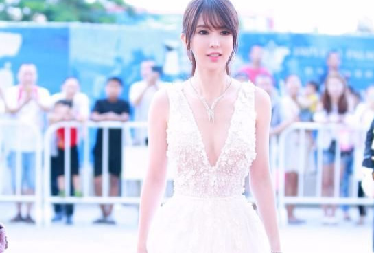 吴宥萱年龄多大个人资料 吴宥萱和金恩圣分手原因是什么