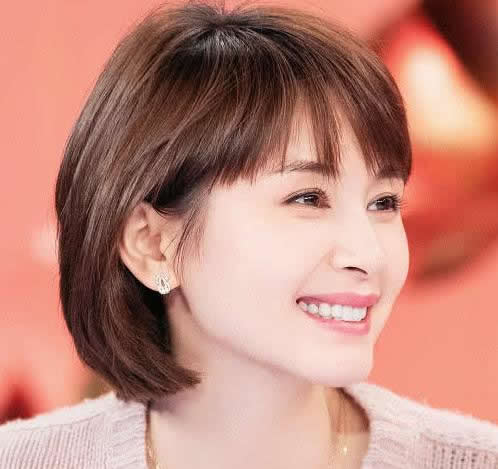 梁缘和王子文对比好像撞脸了 梁缘和王子文什么关系 梁缘和王子文对比好像撞脸了 梁缘和王子文什么关系