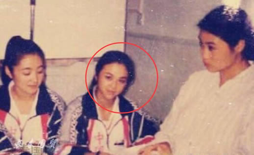 汤唯青涩旧照曝光 汤唯23年前是这个样子被赞甜美精致