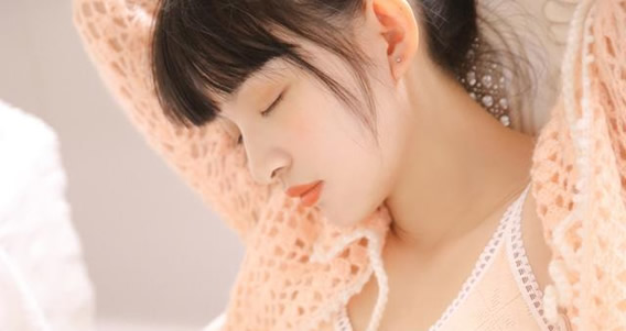 两对夫妻在一个房间换交 这对夫妻的人生经历令人向往 两对夫妻在一个房间换交 这对夫妻的人生经历令人向往