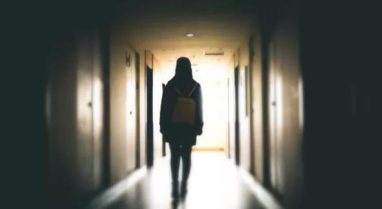 众星为性侵养女案发声说了什么 哪些明星为性侵养女案发声