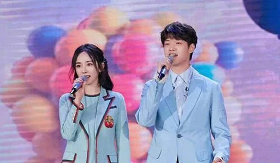 杨幂魏大勋恋情实锤来了：这究竟是真的还是假的？