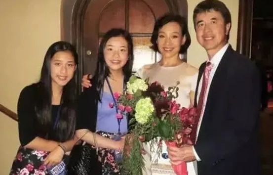 陈冲女儿照片简介 陈冲女儿近照甜美已亭亭玉立