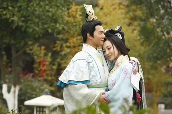 杨洋主演的电视剧 《特战荣耀》杨洋穿上军装帅炸了 杨洋主演的电视剧 《特战荣耀》杨洋穿上军装帅炸了