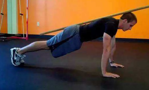 俯卧撑的正确做法 解读6种不同的俯卧撑类型