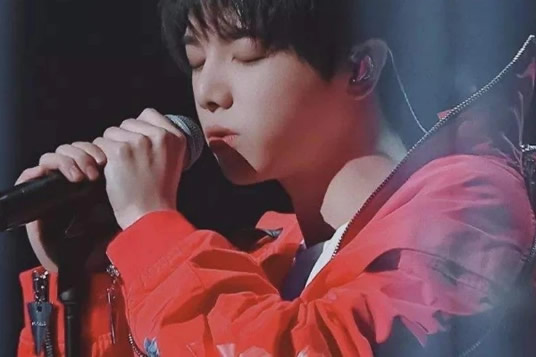 华晨宇择偶标准曝光 华晨宇与张歆艺什么关系