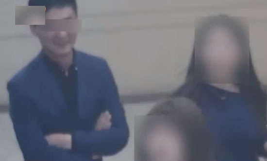 男子酷似刘德华靠颜值逃单 到底是什么情况? 男子酷似刘德华靠颜值逃单 到底是什么情况?