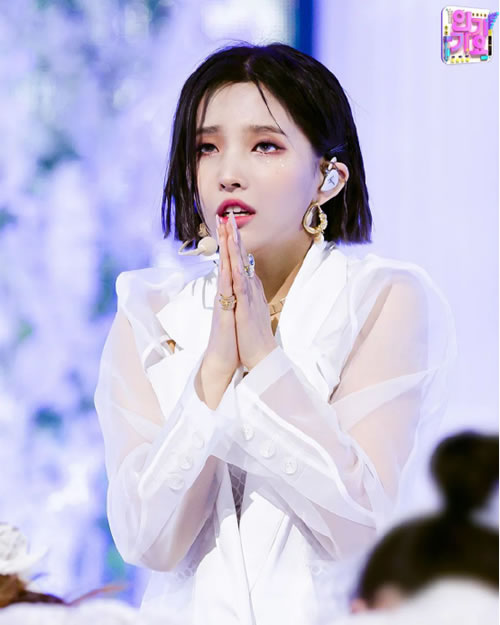 青春有你,甜撩女团妆,何洛洛为你挑选春夏最火的C位仙女唇色 青春有你,甜撩女团妆,何洛洛为你挑选春夏最火的C位仙女唇色