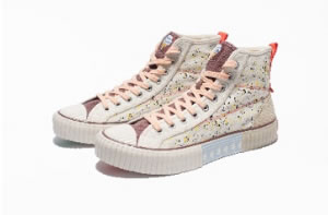 Kappa伦敦时装周秀款灵感升级 全新滴胶鞋震撼上市 Kappa伦敦时装周秀款灵感升级 全新滴胶鞋震撼上市