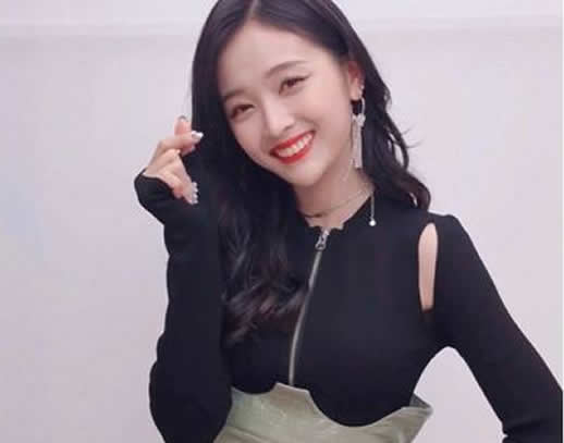 吴宣仪家里是做什么的 吴宣仪个人资料及家境 吴宣仪家里是做什么的 吴宣仪个人资料及家境