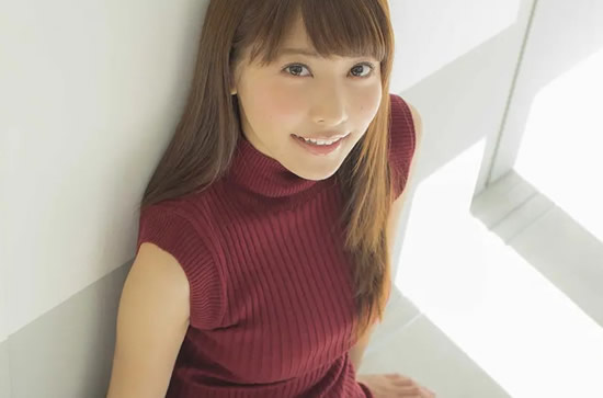 佐野日向子个人资料 佐野雏子早期F罩杯微肉身材照片