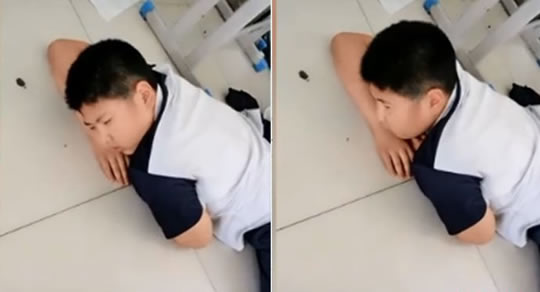 最后排男生趴地上午睡什么情况 姿势画面曝光