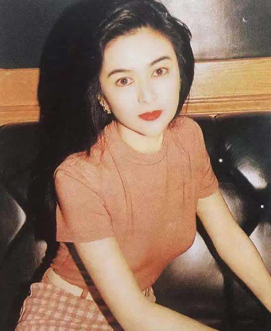 57岁关之琳疑恋爱是真的吗？关之琳绯闻男友及年轻时照片