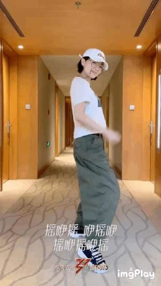 乘风破浪的姐姐：高压集训+熬夜+宵夜，谁的状态最能打？