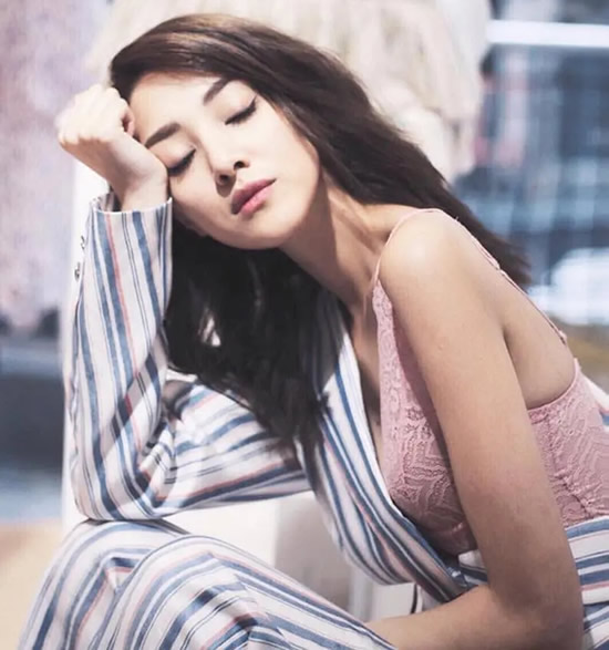 陈凯琳晒二胎孕肚照 好身材惹网友羡慕