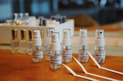 栖溪香水:与五千少女共创,唤醒东方香氛艺术 栖溪香水:与五千少女共创,唤醒东方香氛艺术