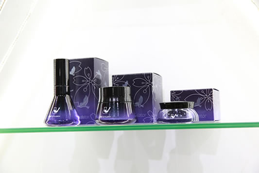 新晋国货菜鸟和配方师新品首次展现CBE美博会 新晋国货菜鸟和配方师新品首次展现CBE美博会