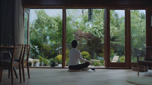 伊贝诗面膜全新广告片暖心上线 和杨洋一起拥有向上的人生