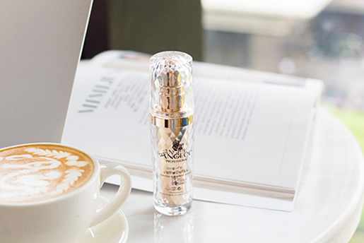 30+姐姐们肤质惊羡众人,安婕妤小金瓶解锁新年轻秘诀 30+姐姐们肤质惊羡众人,安婕妤小金瓶解锁新年轻秘诀