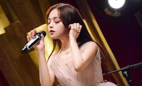 黄霄云为什么被全网黑？她和毛不易什么关系