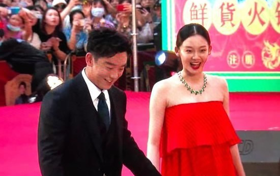 苗苗个人资料年龄 苗苗郑恺什么时候在一起的