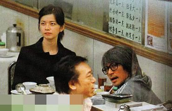 周星驰为什么不娶妻：错过了4个女人？心酸了