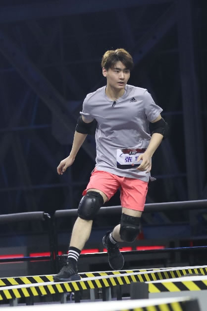 阿迪达斯携手《运动吧少年》,助力选手进阶最强运动男团 阿迪达斯携手《运动吧少年》,助力选手进阶最强运动男团