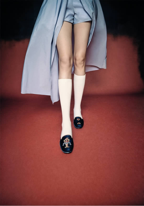 包小姐与鞋先生2020秋冬新品发布,华贵凡尔赛的轻复古 包小姐与鞋先生2020秋冬新品发布,华贵凡尔赛的轻复古