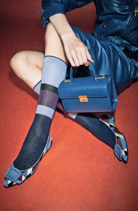 包小姐与鞋先生2020秋冬新品发布,华贵凡尔赛的轻复古 包小姐与鞋先生2020秋冬新品发布,华贵凡尔赛的轻复古