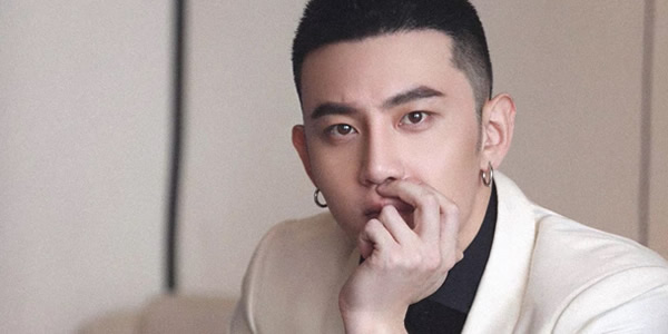 陈希郡谢娜什么关系 陈希郡谢娜什么关系