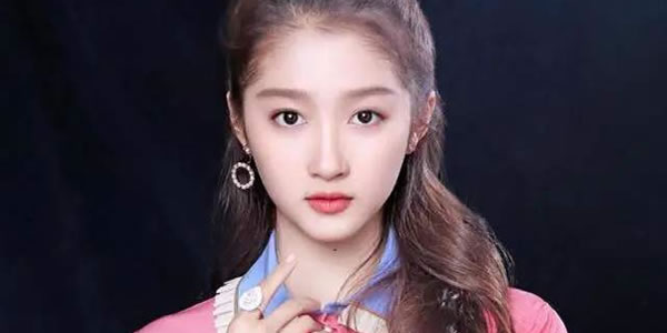 关晓彤的妈妈是谁 关晓彤的妈妈是谁