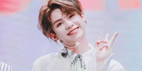 黄明昊是怎么火的