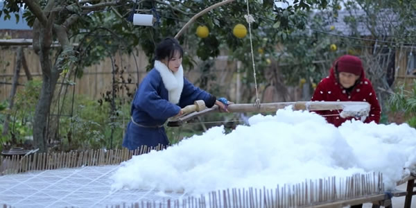 李子柒弹棉花