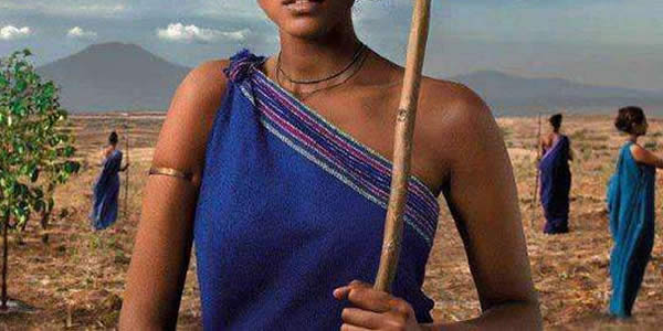 皮肤黑穿什么颜色的衣服好看