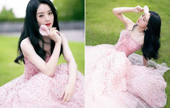 赵丽颖粉色抹胸波点裙look 清爽又甜又少女