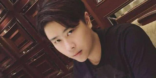 卢本伟为什么被全网封