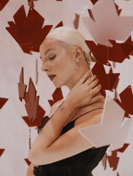 王凯玩潮人气打卡,周大福和平天使概念艺术展呈新品惊喜不断 王凯玩潮人气打卡,周大福和平天使概念艺术展呈新品惊喜不断