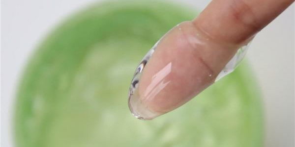 芦荟可以直接涂在脸上吗