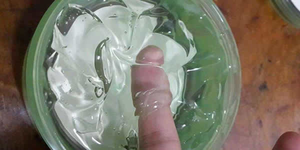 芦荟可以直接涂在脸上吗