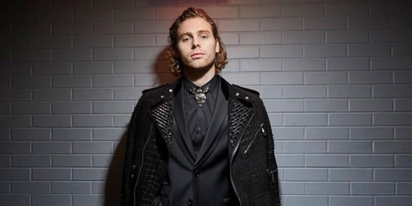 a神是谁怎么死的