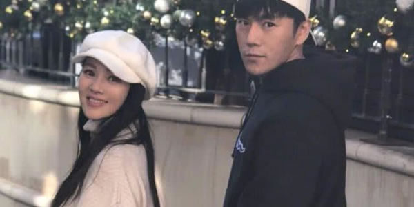 秦昊伊能静怎么好上的 秦昊伊能静怎么好上的