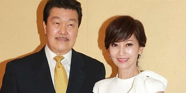 赵雅芝的老公是谁为什么总是跟着她