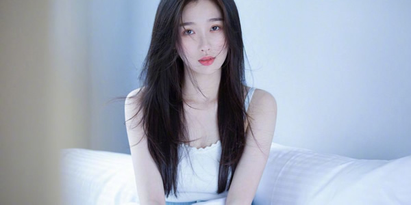 虞书欣怎么出道的