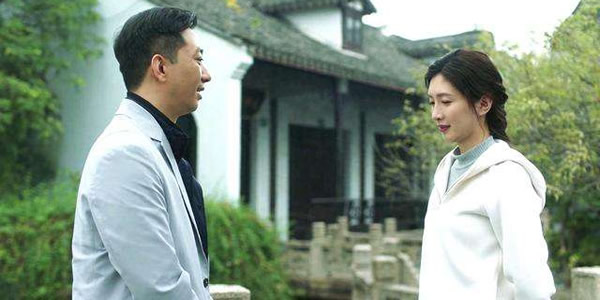 三十而已王漫妮最后和谁在一起了