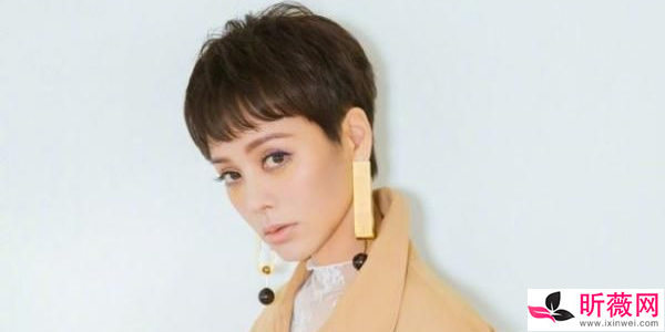 有一种发型叫宁静的短发