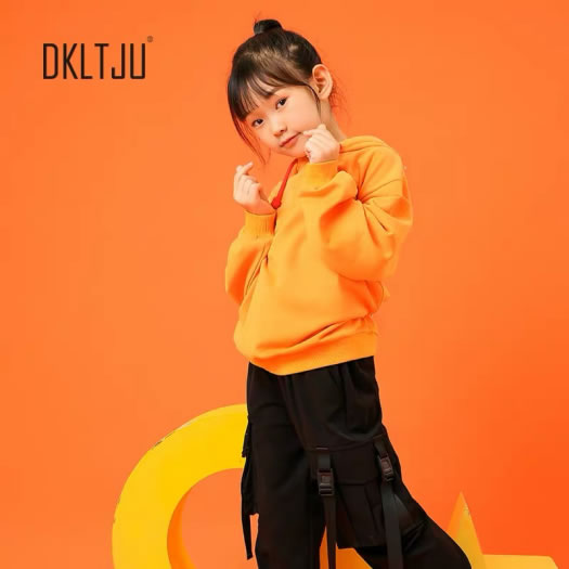 DKLTJU和祖艾妈再携手,打造秋季潮酷盛宴 DKLTJU和祖艾妈再携手,打造秋季潮酷盛宴