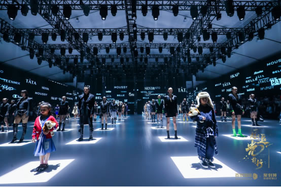 李宇春、李荣浩、谭松韵齐聚的百丽国际时尚欢聚盛典究竟有什么看头