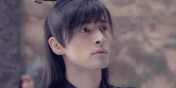 胡歌追求过白冰吗什么关系？