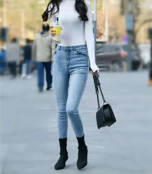 身材高挑的时尚女生图片