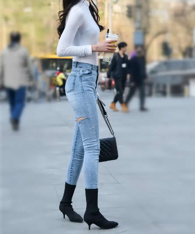 身材高挑的时尚女生图片